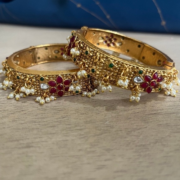 Golden Indian Bangles  - Picture 3 of 5